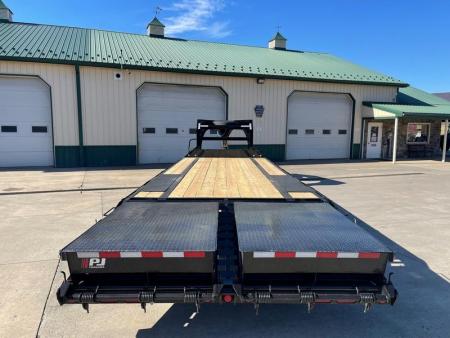 New PJ 25' Low-Pro Gooseneck w/Monster Ramps