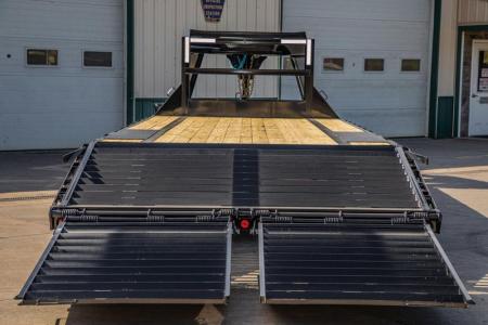New PJ 25' Low-Pro Gooseneck w/Monster Ramps