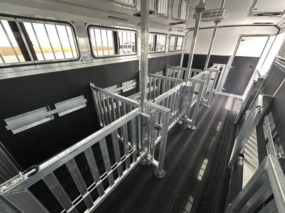 New 2026 Bar-M Trailers 8 Pen