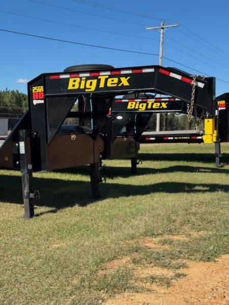New 2026 Big Tex Trailers 25GN-25D5A Deckover Trailer