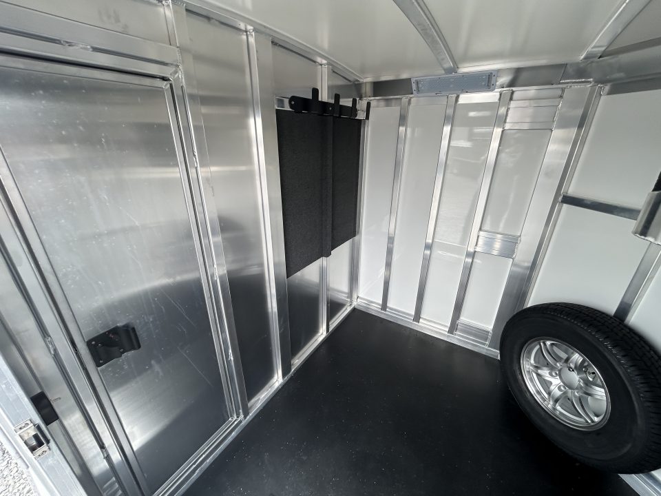New 2027 Cimarron Showstar 050