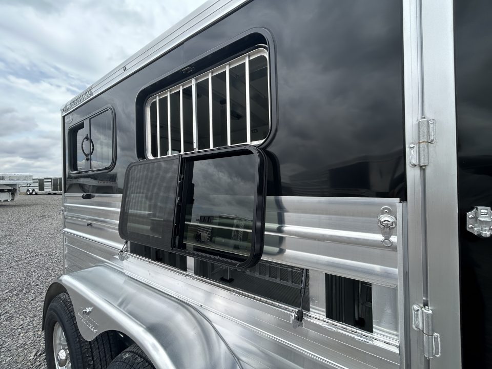 New 2027 Cimarron Showstar 050