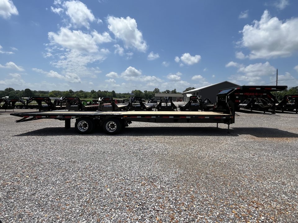 New 2027 MAXXD 102"X32' 30K Hydraulic Dovetail Gooseneck Trailer