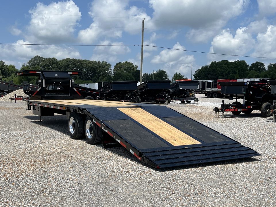 New 2027 MAXXD 102"X32' 30K Hydraulic Dovetail Gooseneck Trailer