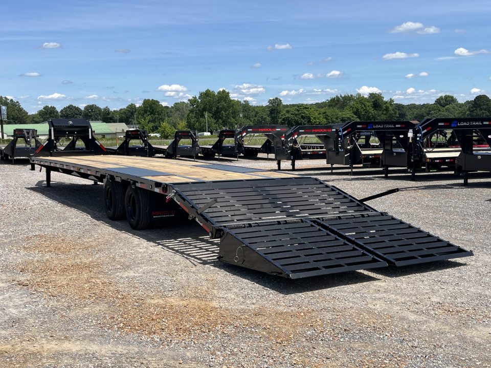 New 2027 MAXXD 102"X40' 30K Gooseneck Flatbed Trailer *ENGINEERED FRAME*