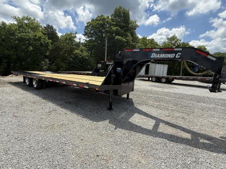 New 2026 Diamond C FMAX 212 32’ Flatbed Trailer, PACESETTER EDITION, LITHIUM BATTERY,DISC BRAKES, HYD JACKS AND DOVETAIL, 17.5 ALUMINUM OUTER WHEELS