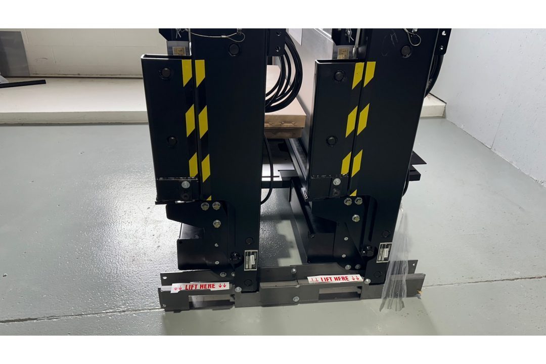 New Thieman TT15AL 56" x 26+6 Lift Gate
