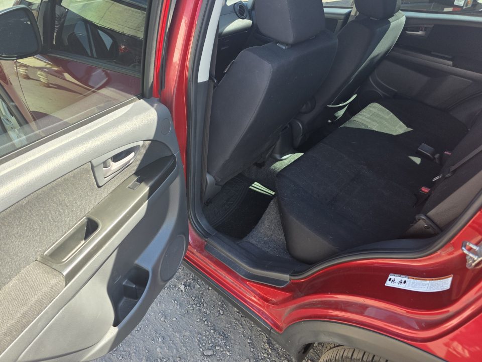 Used 2012 Suzuki SX4 PREMIUM SUV