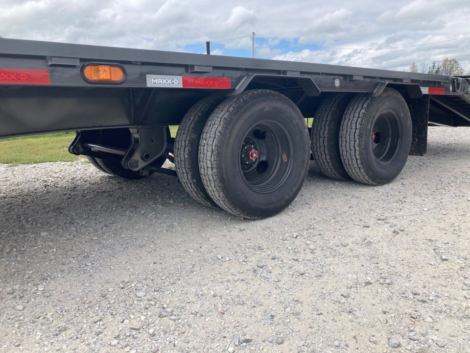 New 2026 MAXX-D 102x30 TANDEM 25K GN W/ 5' DOVE, MAX RAMPS & HYDROJACKS Flatbed Trailer