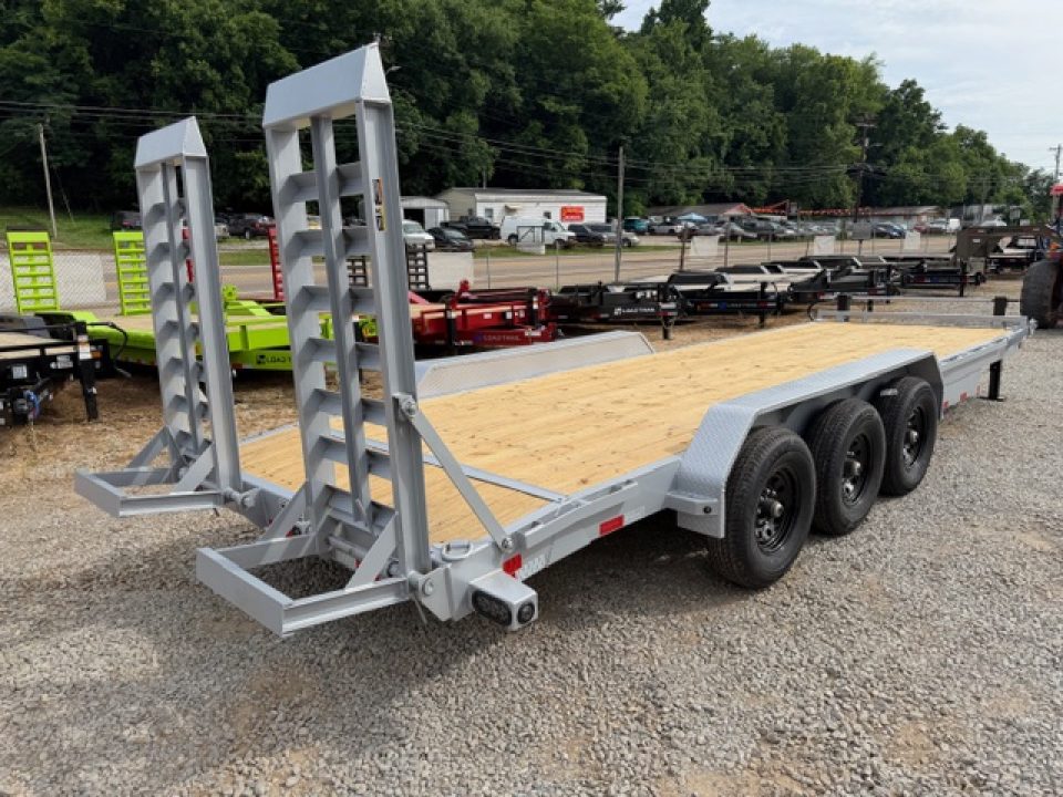 New Load Trail Equipment 83x24 21k Silver
