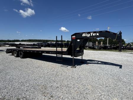 Used 2017 Big Tex Trailers 22GN 102X30 MAXX RAMPS HYDRO JACKS Flatbed Trailer
