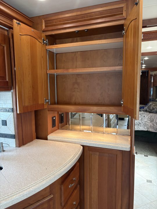 Used 2007 Allergo 42' Diesel Pusher Motorhome