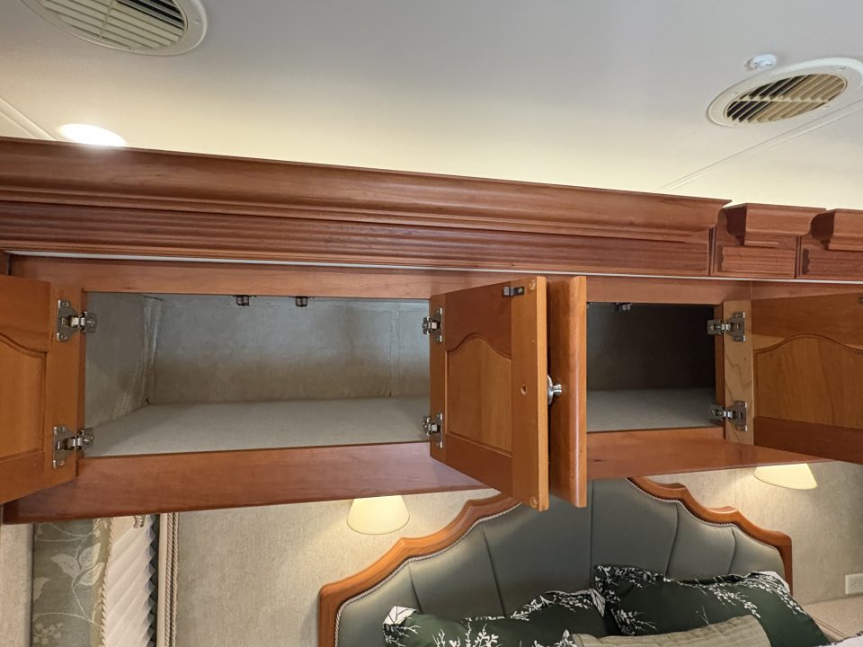 Used 2007 Allergo 42' Diesel Pusher Motorhome