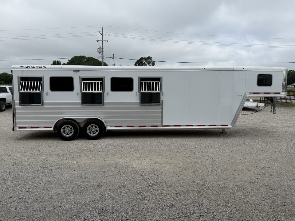 New 2026 Featherlite 5 Horse Gooseneck 9600 Horse Trailer