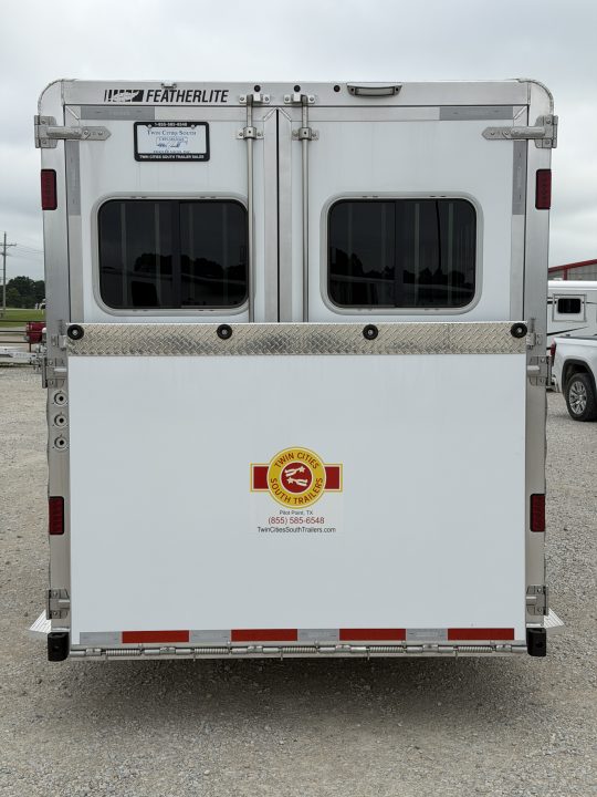 New 2026 Featherlite 5 Horse Gooseneck 9600 Horse Trailer
