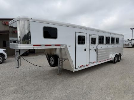 New 2026 Featherlite 5 Horse Gooseneck 9600 Horse Trailer