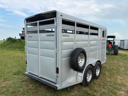 New 2026 Calico Trailers Tandem 7K 3-Horse Stock / Stock Combo Trailer