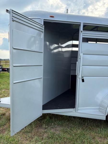 New 2026 Calico Trailers Tandem 7K 3-Horse Stock / Stock Combo Trailer