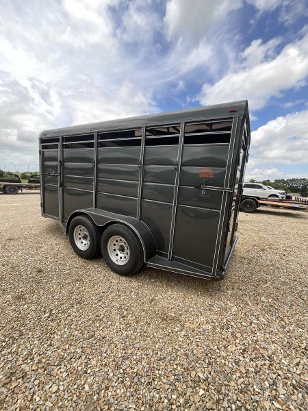 New 2026 Calico Trailers 6 ft X 16 in Bumper Pull 3 Horse Slant Stock / Stock Combo Trailer