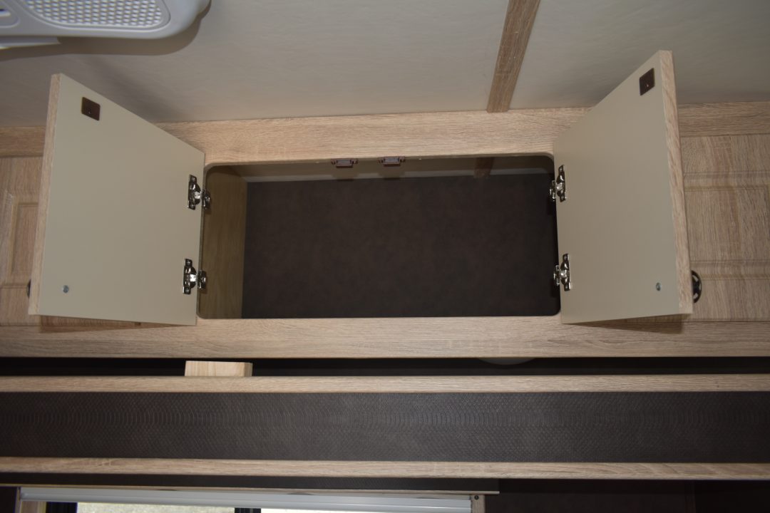 Used 2020 Shadow 3 Slant Horse w/living quarters Stock / Stock Combo Trailer