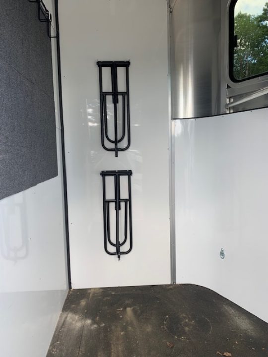 Used 2021 Kingston Trailers Newport Horse Trailer