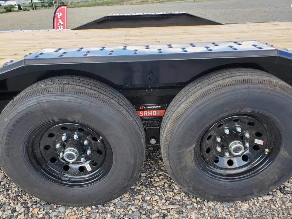 New 2026 Diamond C Trailers HXD207 Equipment Trailer / 15,500 GVWR / 102"x22'