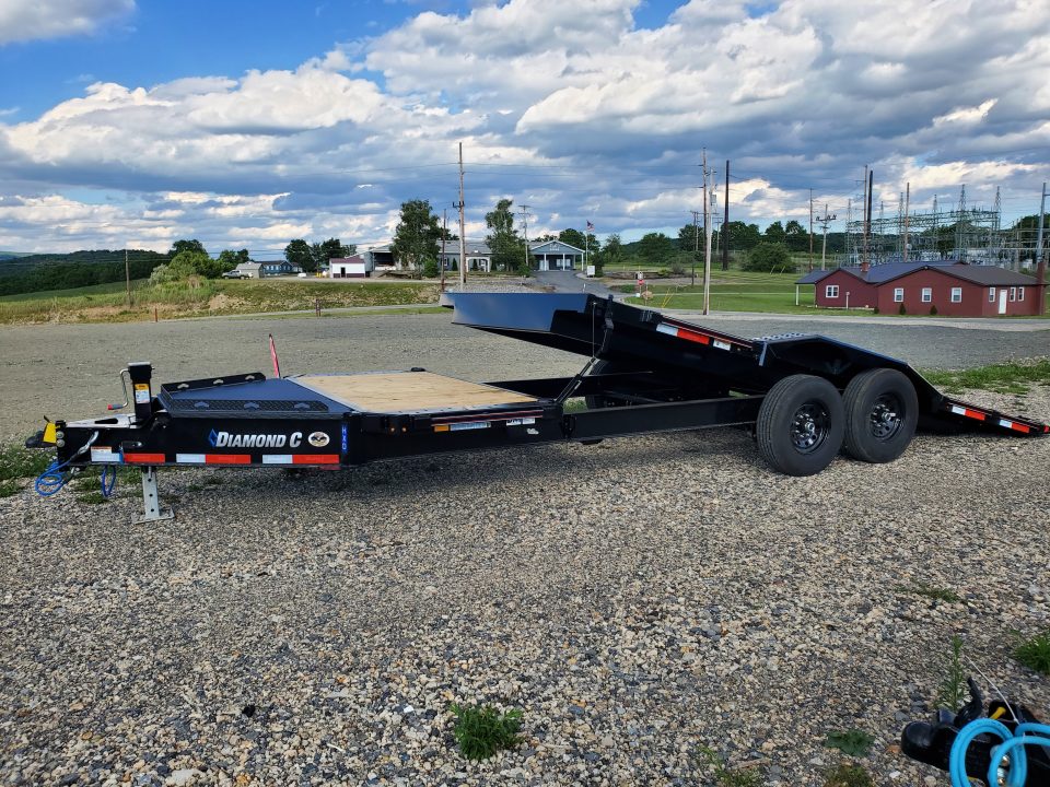 New 2026 Diamond C Trailers HXD207 Equipment Trailer / 15,500 GVWR / 102"x22'