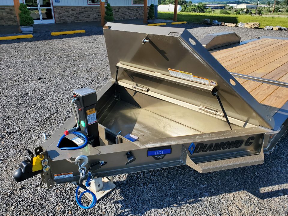 New 2026 Diamond C Trailers HDT207 Equipment Split Tilt Trailer / 15,500 GVWR / 82"x20'