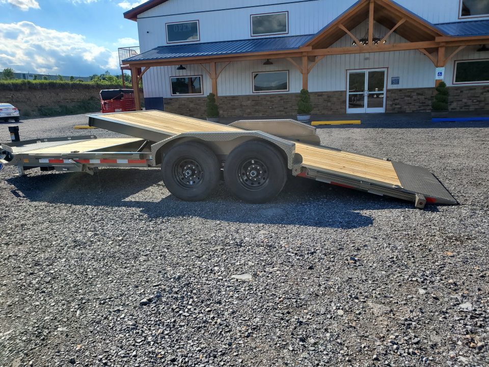 New 2026 Diamond C Trailers HDT207 Equipment Split Tilt Trailer / 15,500 GVWR / 82"x20'
