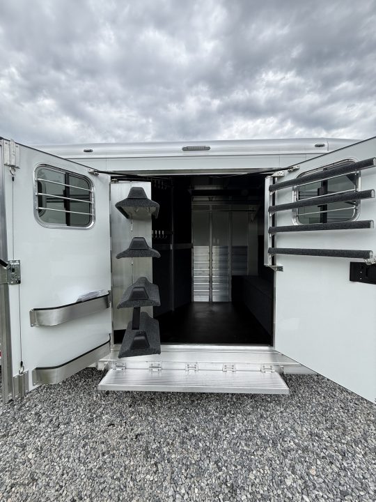 New 2027 4-Star Trailers 4 Horse Slant Cowboy Tack Gooseneck Horse Trailer