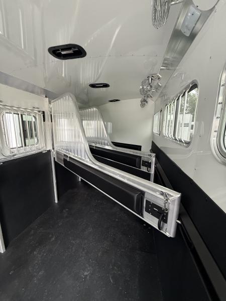 New 2027 4-Star Trailers 4 Horse Slant Cowboy Tack Gooseneck Horse Trailer