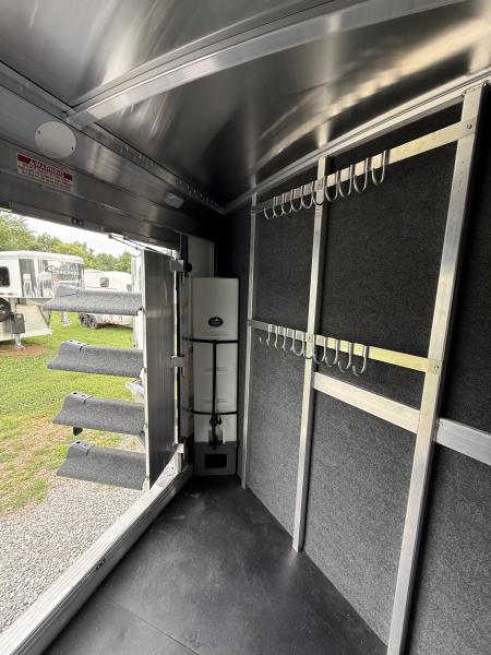 New 2027 4-Star Trailers 4 Horse Slant Cowboy Tack Gooseneck Horse Trailer