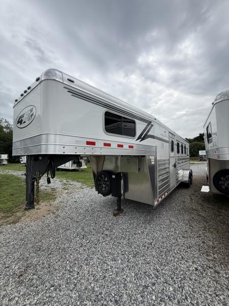New 2027 4-Star Trailers 4 Horse Slant Cowboy Tack Gooseneck Horse Trailer