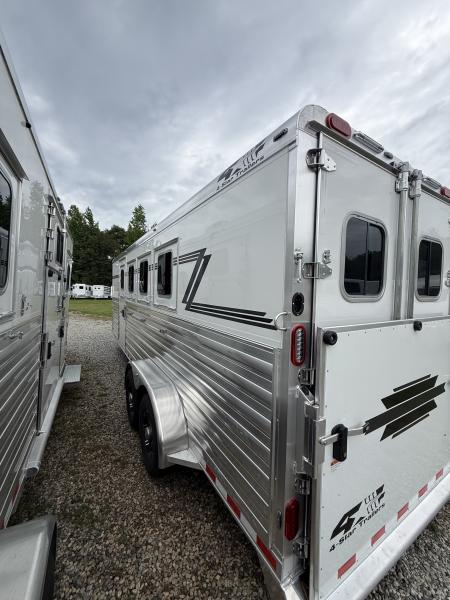 New 2027 4-Star Trailers 4 Horse Slant Cowboy Tack Gooseneck Horse Trailer
