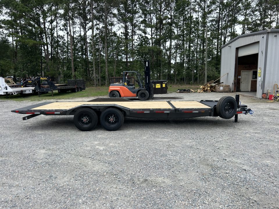 New 2026 Diamond C HXD210 Tilt Trailer, 102" Wide, Drive Over Fender, 10K Axles, #17,890lbs Payload