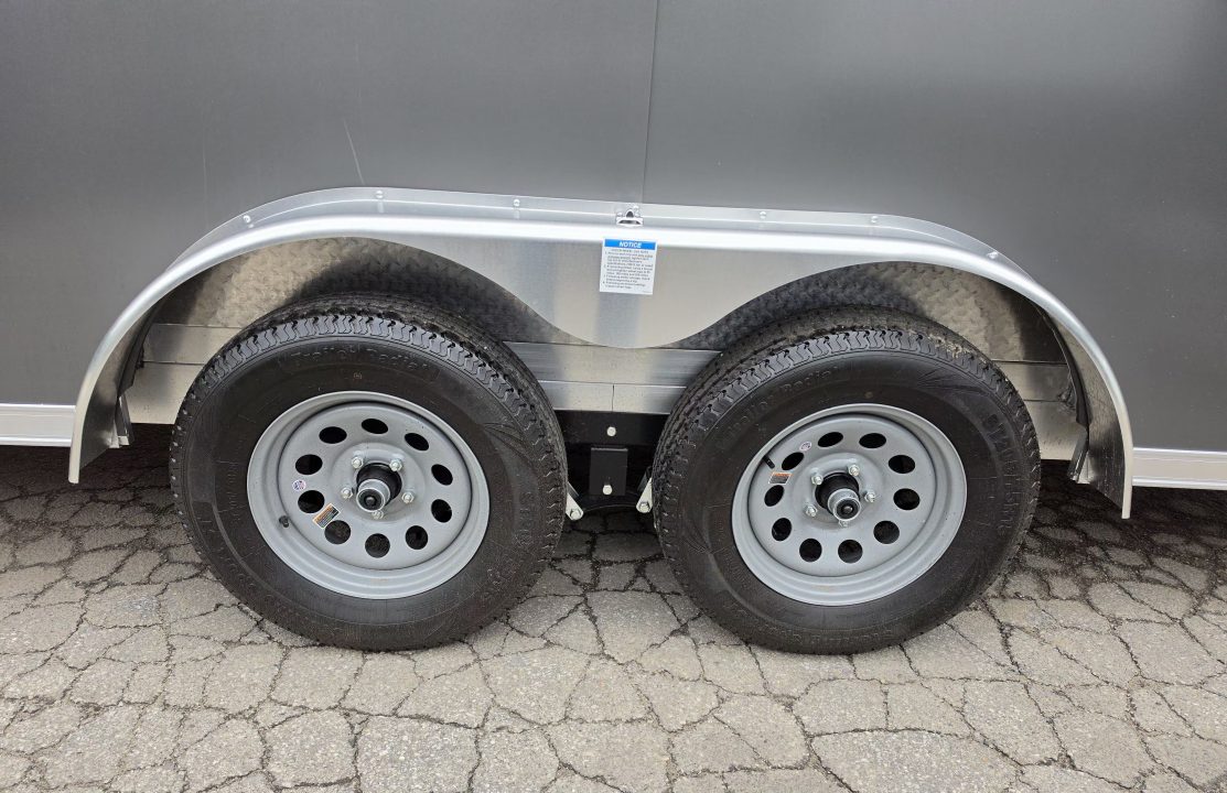 New 7.5 X 20 CARGO ENCLOSED REAR RAMP DOOR ALL ALUMINUM LIGHTNING 2027