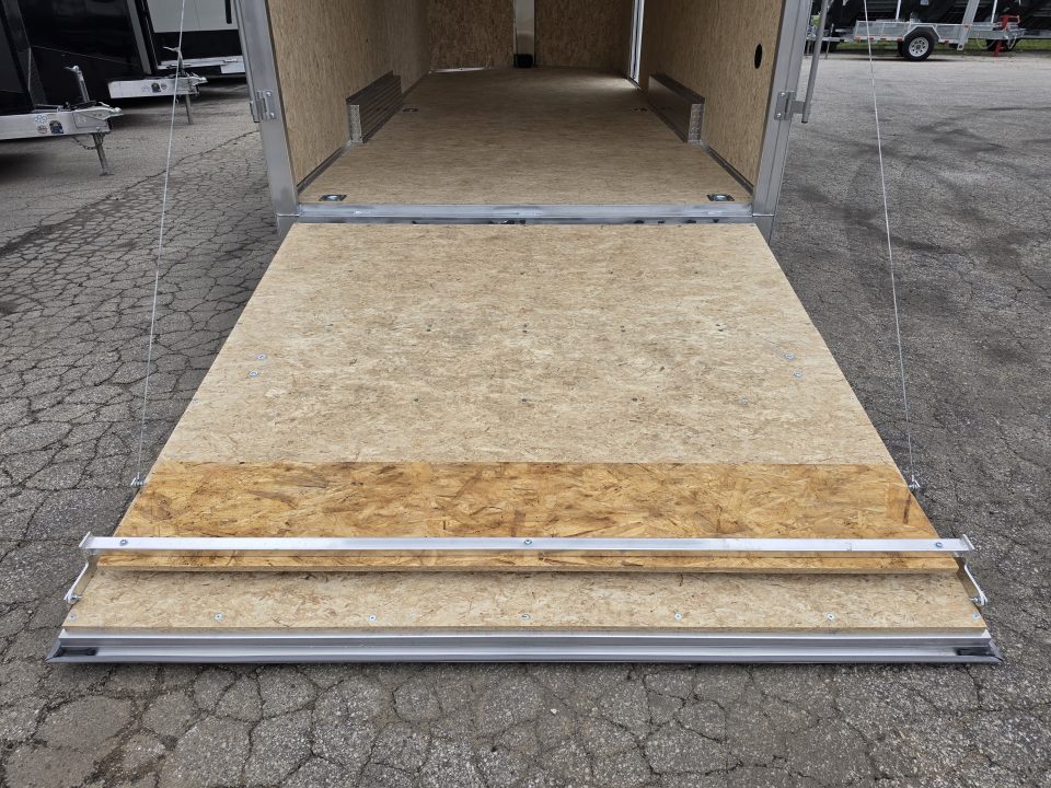 New 7.5 X 20 CARGO ENCLOSED REAR RAMP DOOR ALL ALUMINUM LIGHTNING 2027