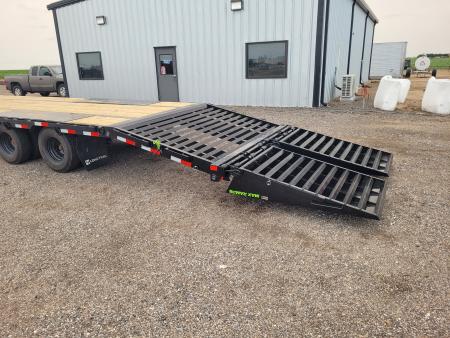 New 2026 Load Trail 102"x36' Gooseneck Deckover Trailer