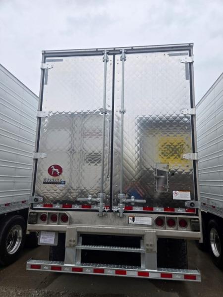 New 2027 Great Dane Reefer Trailer w/ Extra Insulation, Carrier 7500