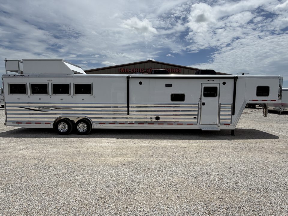 New 2026 Featherlite 4 Horse 17' Living Quarters 9' Slide Out Gooseneck Horse Trailer