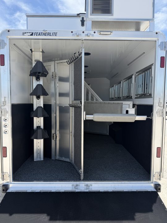 New 2026 Featherlite 4 Horse 17' Living Quarters 9' Slide Out Gooseneck Horse Trailer
