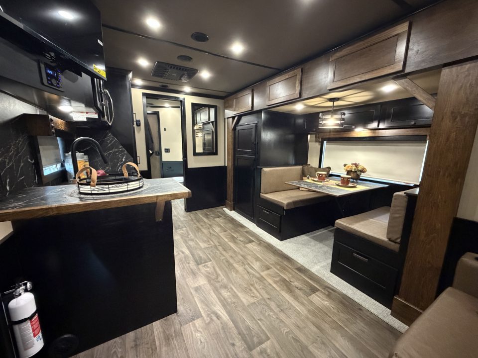 New 2026 Featherlite 4 Horse 17' Living Quarters 9' Slide Out Gooseneck Horse Trailer