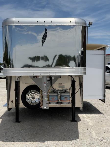 New 2026 Featherlite 4 Horse 17' Living Quarters 9' Slide Out Gooseneck Horse Trailer