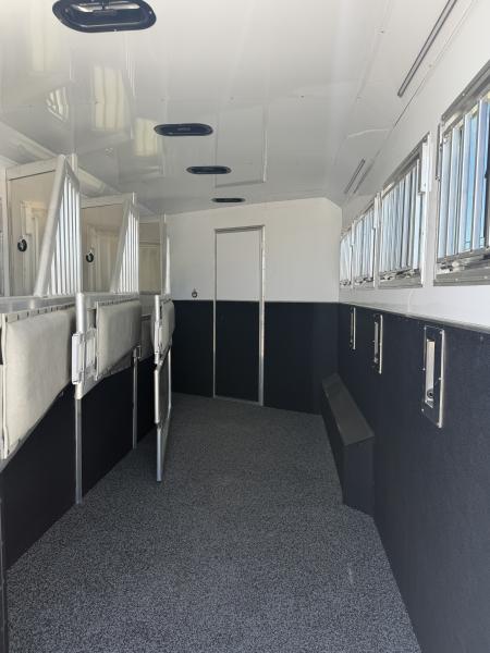 New 2026 Featherlite 4 Horse 17' Living Quarters 9' Slide Out Gooseneck Horse Trailer