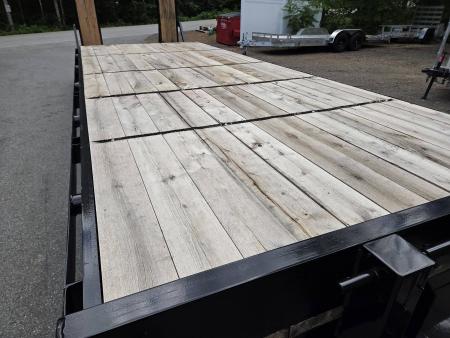 New 2026 Econoline 102X27 FOOT 10 TON EQUIPMENT TRAILER WITH 17.5 SUPER SINGLES WHEELS 16 PLY TIRES WOOD FILLED RAMPS HD Equipment Trailer