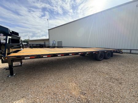 New 2026 Diamond T 102” X 32’ Dual Tandem Flatdeck, GVWR 24000#, 2-10000# Dexter Axles, Maxx Ramps Flatbed Trailer