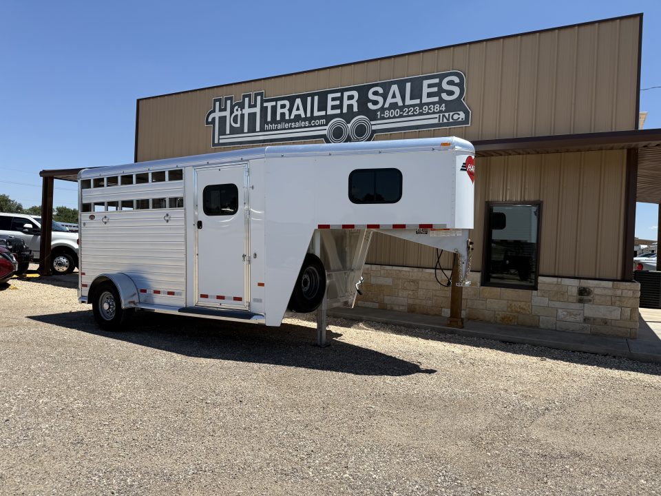 New 2027 Hart Trailer SHORT GO Horse Trailer