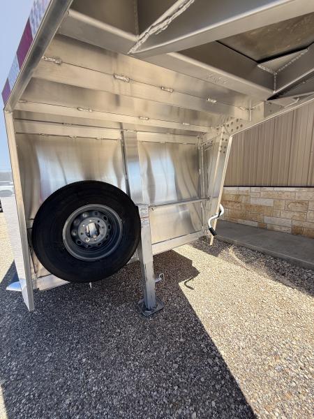 New 2027 Hart Trailer SHORT GO Horse Trailer