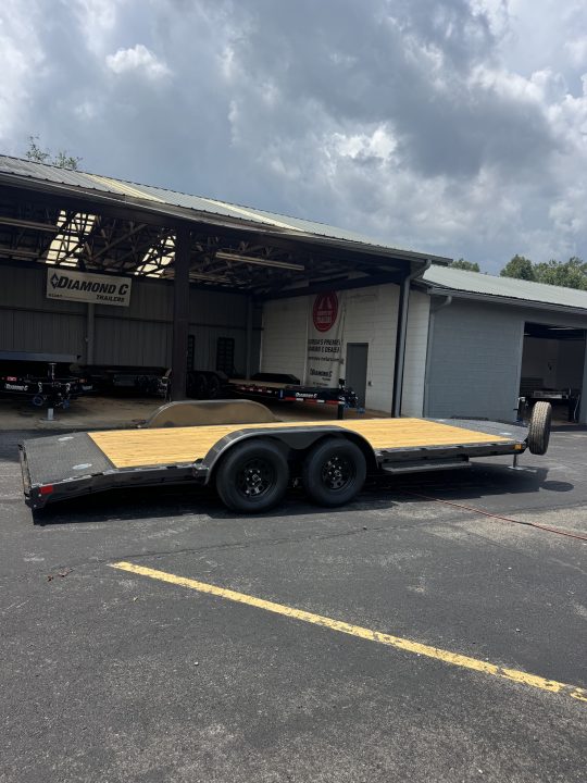 New 2027 Diamond C Trailers GTF235 18X83 Car Hauler
