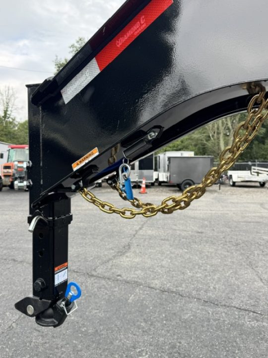 New 2027 DiamondC, 35' Gooseneck, Max Ramps, 25.9 GVWR FMAX212 MR